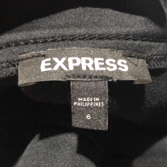 Express black faux leather mini skirt size 6 - Picture 8 of 9